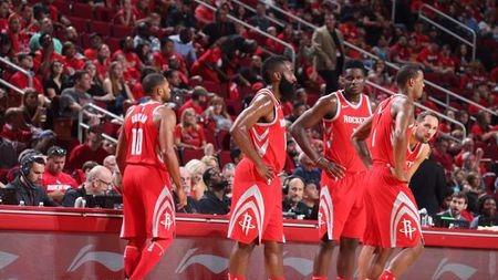 周琦首秀终上演!完美大帽引欢呼,火箭2改变让球队完美升级!