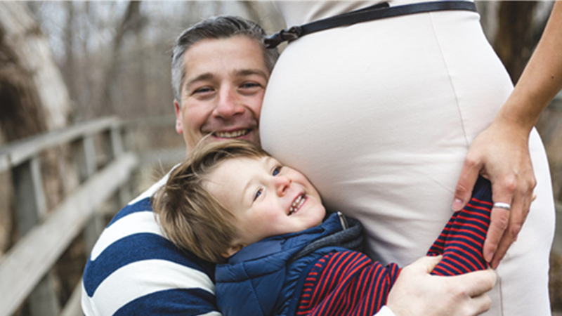 与父亲相比,孩子为何与母亲更亲近?