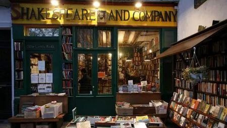 为什么书店越来越像会所、咖啡厅?