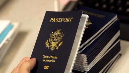 为什么护照用有笑脸的照片比较安全?