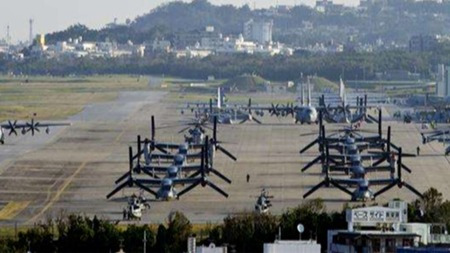 美国冲绳军机坠物砸伤日本小学生事件有何政治背景?