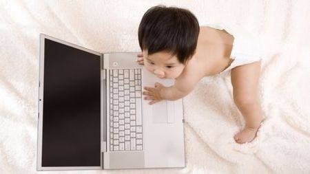 手机是如何损坏2岁小孩的认知能力的?