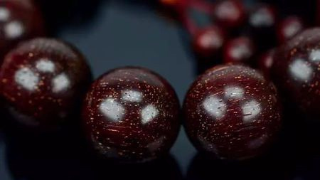 中国男人为什么热爱手串 ?