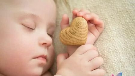 开灯睡觉真的会影响身高吗?看完再也不敢不关灯睡了