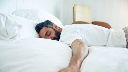 周末补觉可以活得更久?!嗯嗯,再“宅”三天