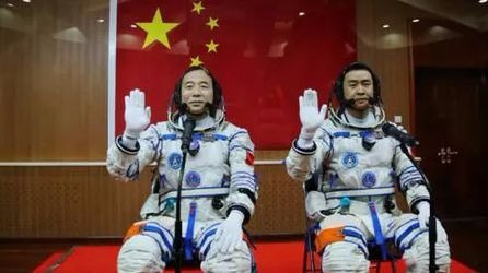 一件衣服价值几千万!这件“天衣”牛在哪?