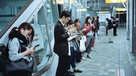 为什么越来越多年轻人从朋友圈隐退了?