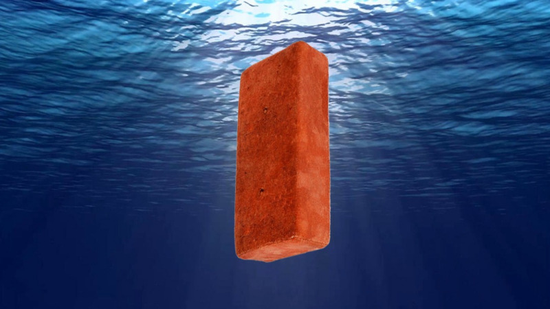 一块砖头沉到马里亚纳海沟的底部需要多长时间?