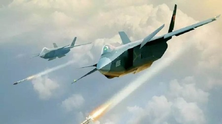 中国歼-20隐身战机和美国F-22“猛禽”存在哪些差距?