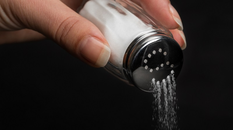 伤口上撒盐...你知道有多痛吗?