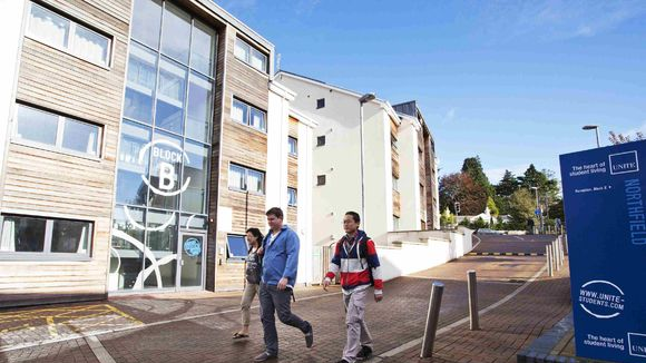 为什么中国学生申请名校越来越难?