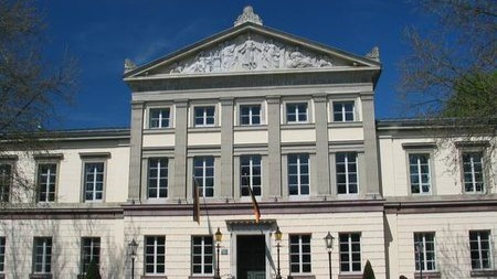 哥廷根大学的陨落:为何二战后德国再没有出现过数学家