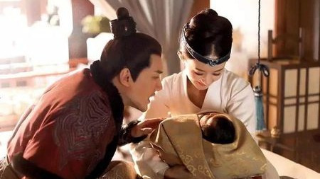 赵丽颖被爆产后抑郁:你或许不知道,为母则刚有多累