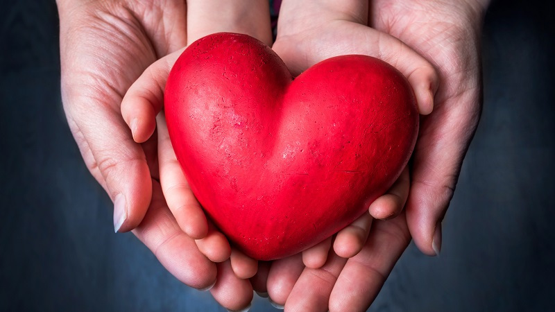 我们为什么只愿意帮助和自己一样的人?