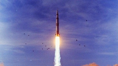 这张“地出”照片,是人类首次在太空过圣诞的见证!