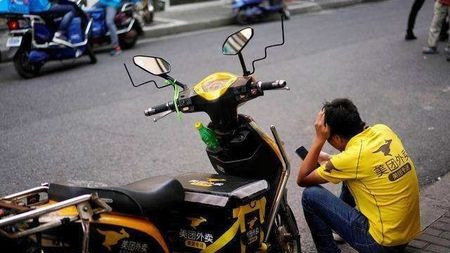 取消外卖小哥差评制度?一刀切的做法靠谱吗?