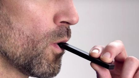 为什么美国高中会流行电子烟 ?