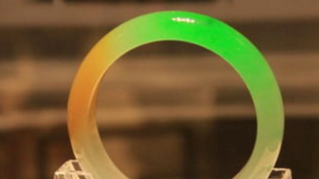 玉王翡翠有什么好?真的值得我们去收藏与投资吗?