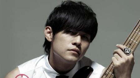 周杰伦新歌发布影响强烈,对杰伦的音乐人生应该做出怎样的评价?