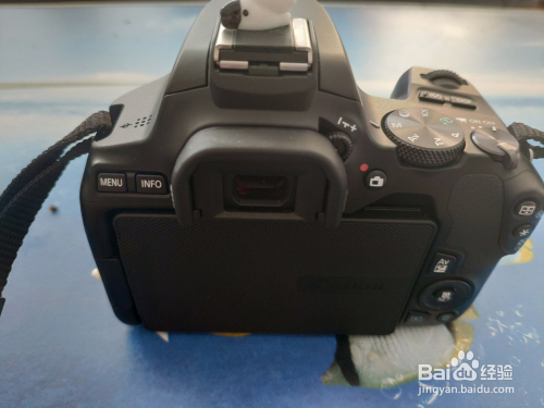 如何使用单反拍照