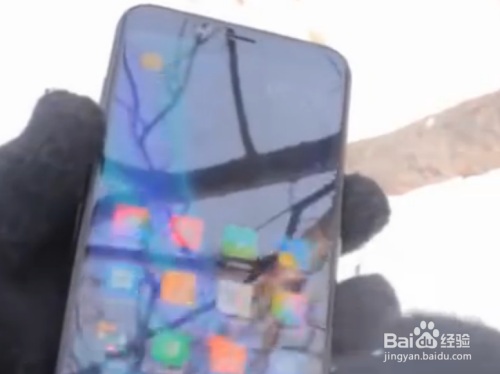 冬天太冷如何用手指点击手机屏幕